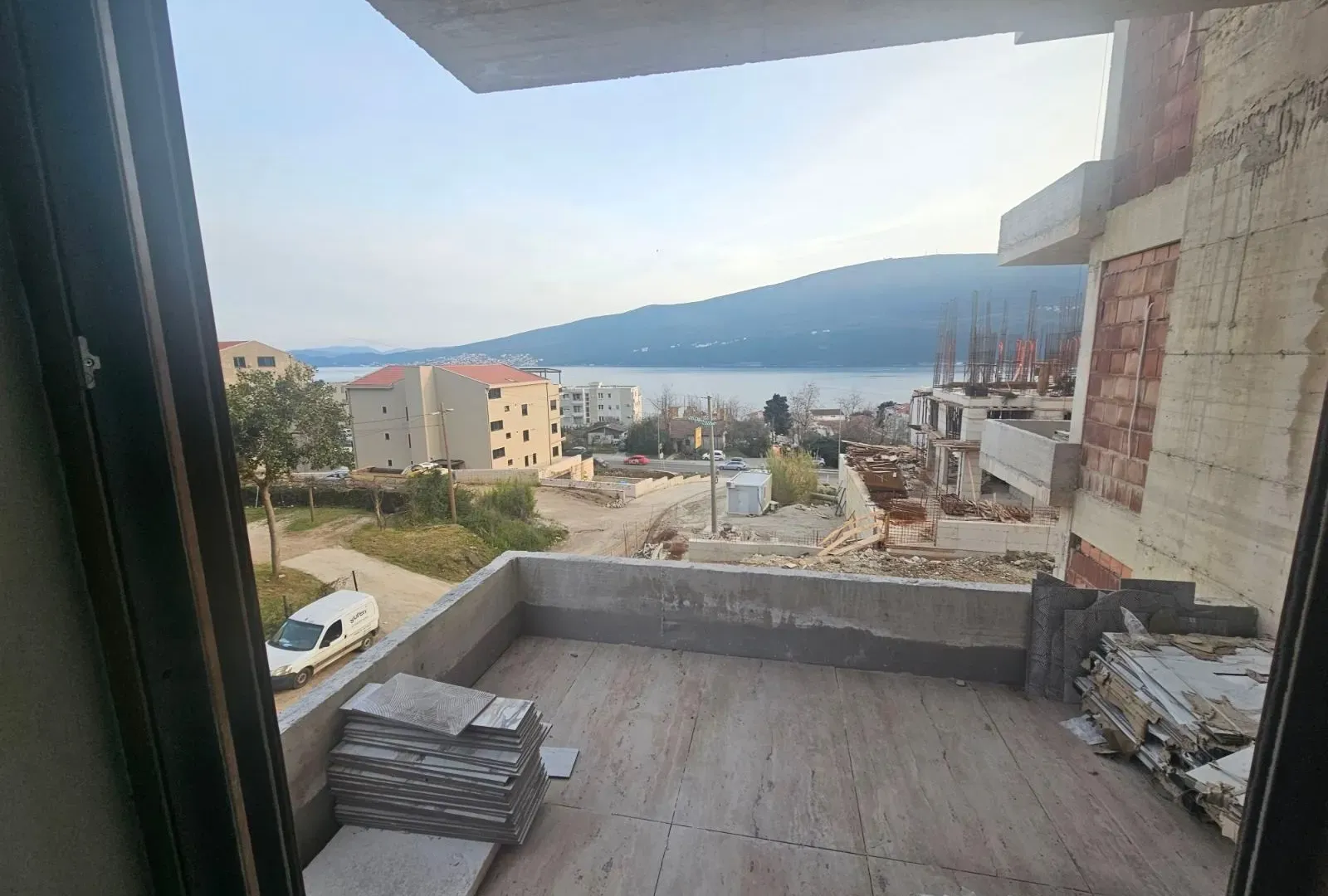 Prodaja, dvosoban stan, 54m², Đenovići, Herceg Novi