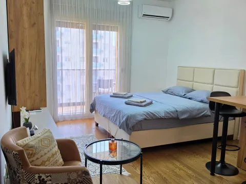 Daily-rent, one bedroom apartment, 26m², Pobrežje, Podgorica - image 7