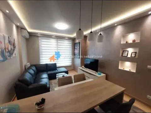 Izdavanje, trosoban stan, 62m², Novi Beograd Blok 65, Novi Beograd Sve Podlokacije - image 3