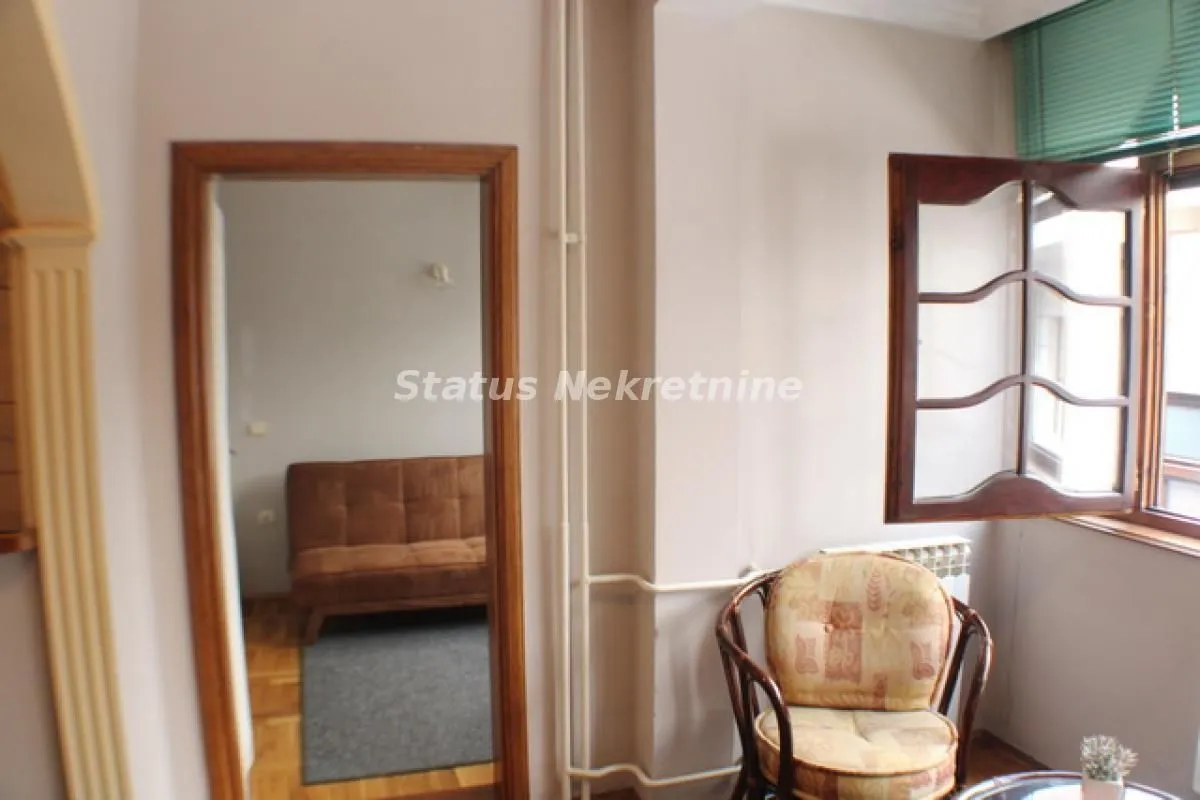 Izdavanje, jednosoban stan, 34m², Centar, Novi Sad
