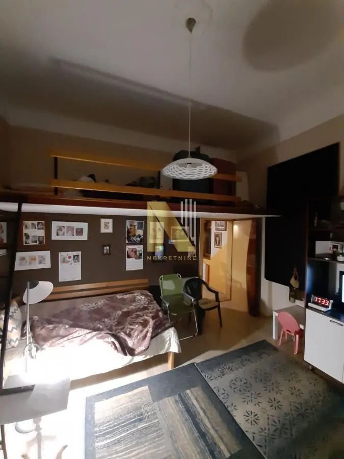 Prodaja, trosoban stan, 81m², Petrovaradin, Novi Sad