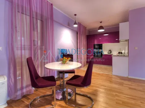 Prodaja, trosoban stan, 149m², Budva, Crna Gora