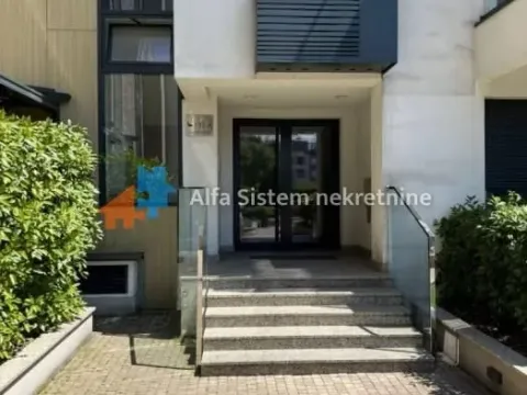 Rent, two bedroom apartment, 55m², Južni Bulevar, Vračar Sve Podlokacije - image 14