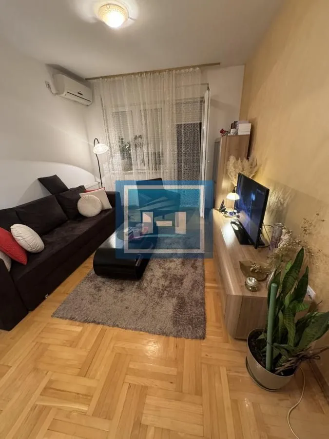 Izdavanje, stan, 52m², Vašarište, Jagodina