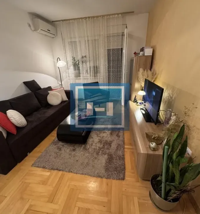 Izdavanje, stan, 52m², Vašarište, Jagodina