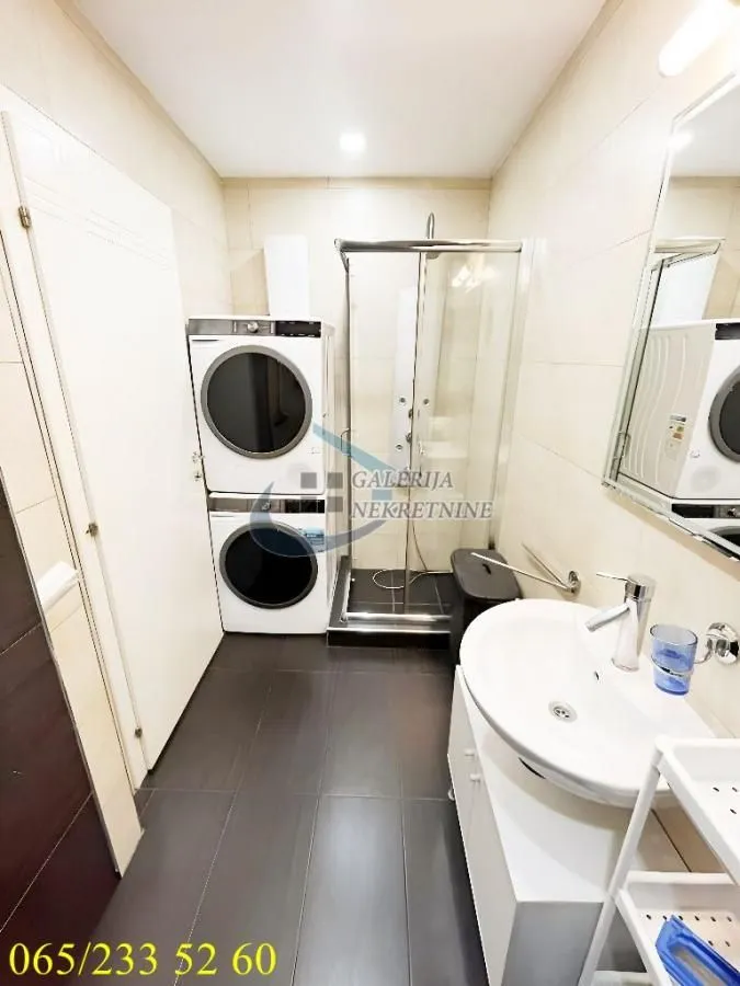 Prodaja, četvorosoban stan, 157m², Đeram Pijaca, Beograd