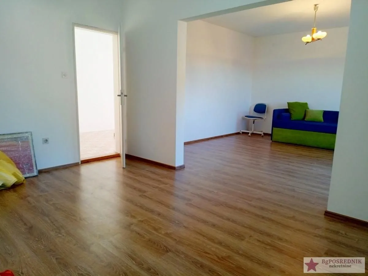 Prodaja, kuća, 280m², Novi Slankamen, Inđija