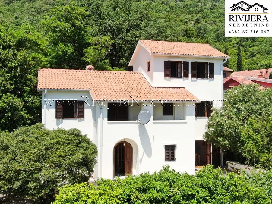 Sale, house, 160m², Kamenari, Herceg Novi