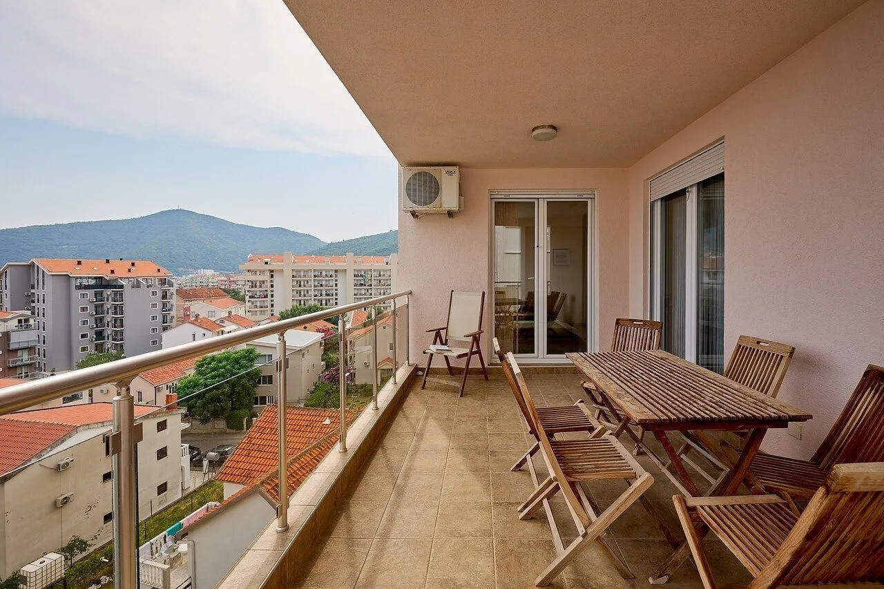 Prodaja, dvosoban stan, 88m², Budva, Crna Gora