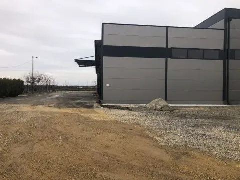 Rent, office space, 500m², Ovča, Palilula Sve Podlokacije - image 3