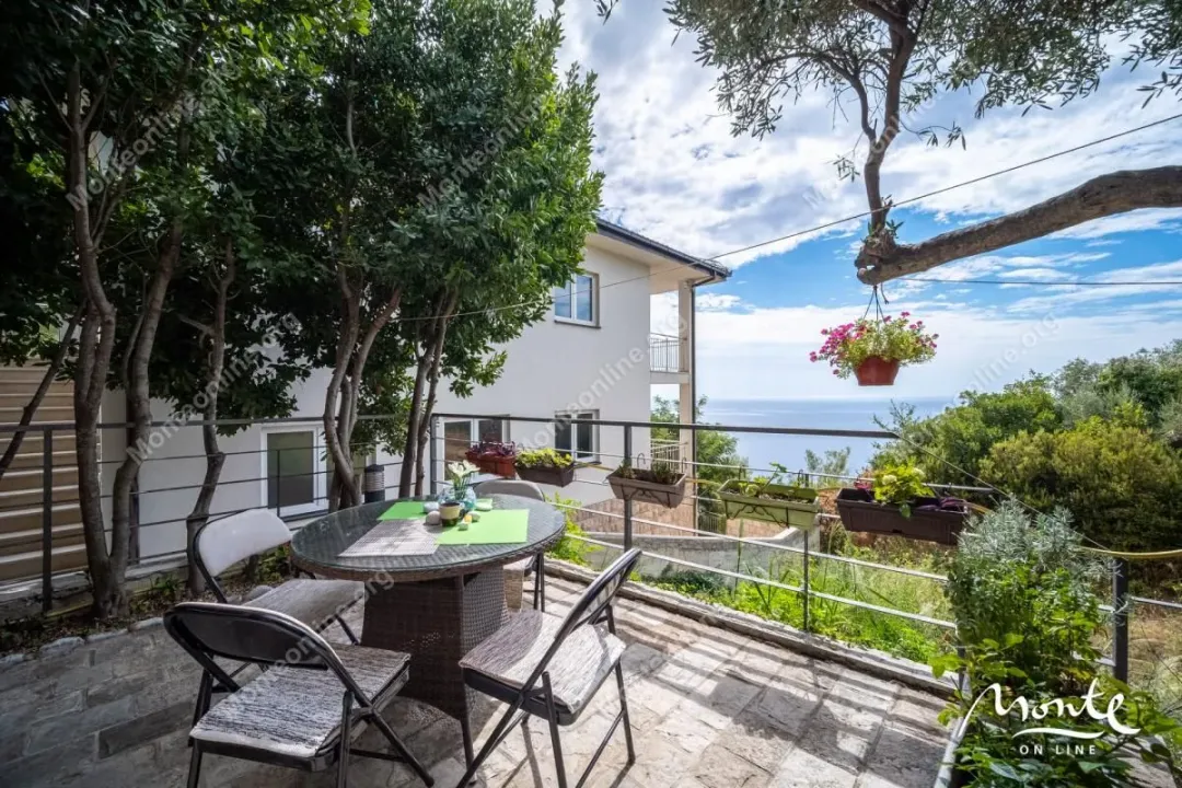 Prodaja, dvosoban stan, 57m², Prijevor, Budva