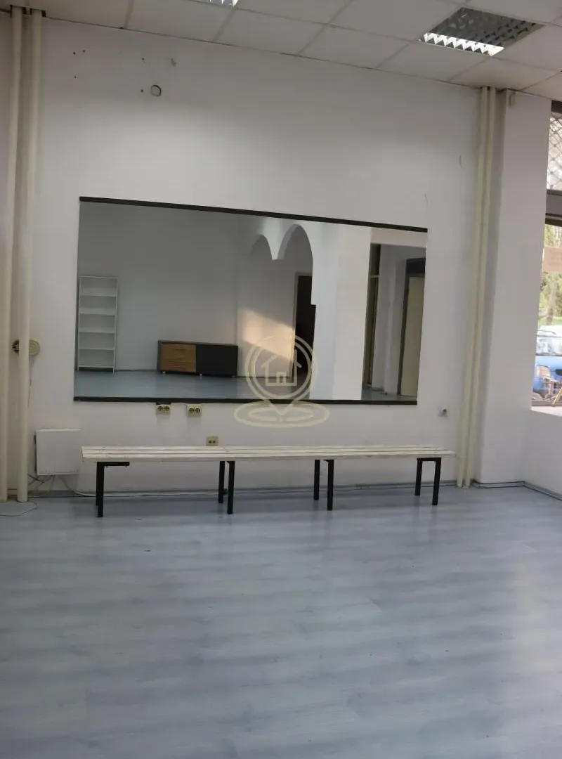Rent, office space, 93m², Centar, Kragujevac