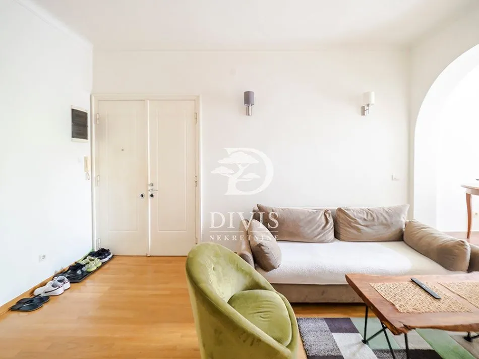 Sale, four bedroom apartment, 123m², Zemun Centar, Zemun Sve Podlokacije