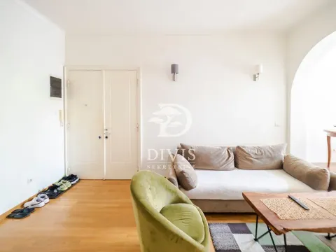 Prodaja, četvorosoban stan, 123m², Zemun Centar, Zemun Sve Podlokacije - image 2