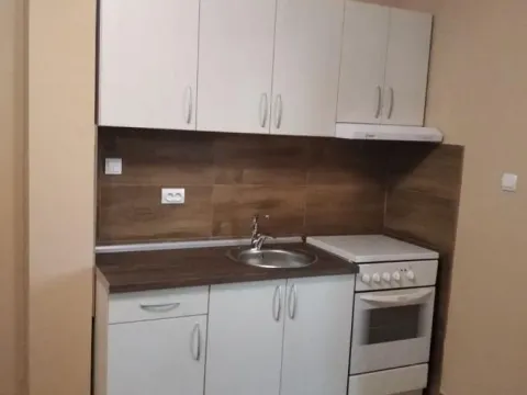 Izdavanje, garsonjera, 25m², Bulevar Oslobodjenja, Novi Sad Sve Podlokacije - image 7