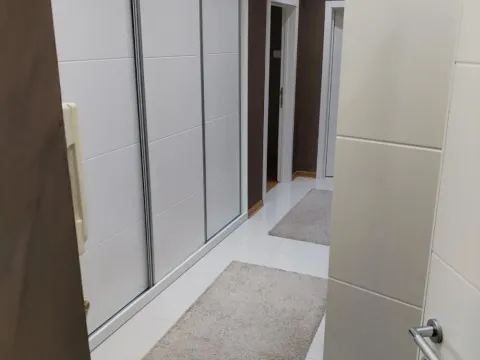 Prodaja, trosoban stan, 64m², Lion, Zvezdara Sve Podlokacije - image 5