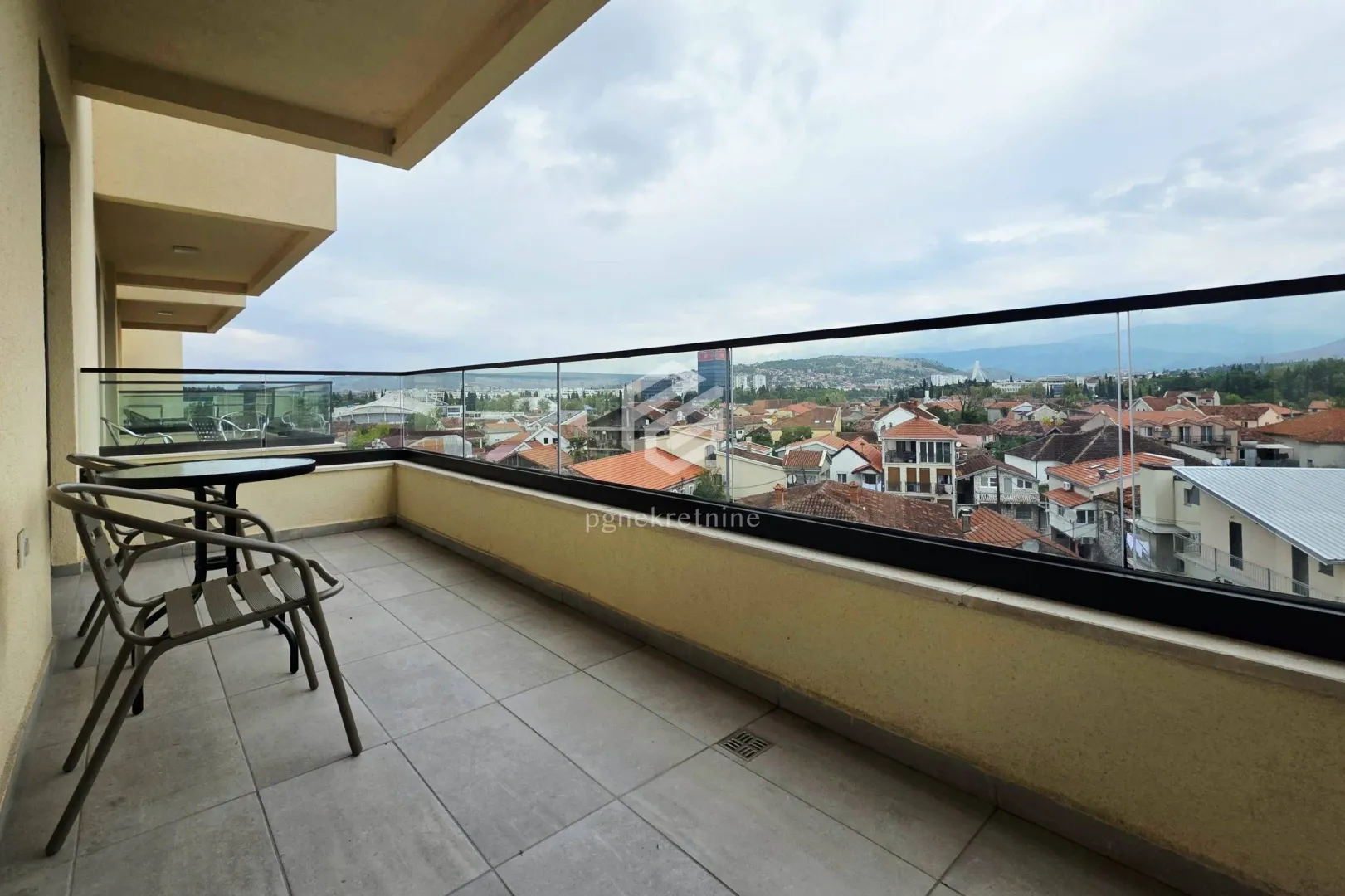 Rent, one bedroom apartment, 59m², Centar, Podgorica