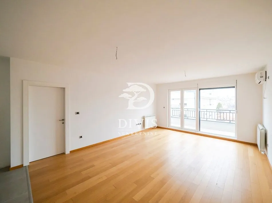 Sale, apartment, 92m², Autokomanda, Voždovac Sve Podlokacije