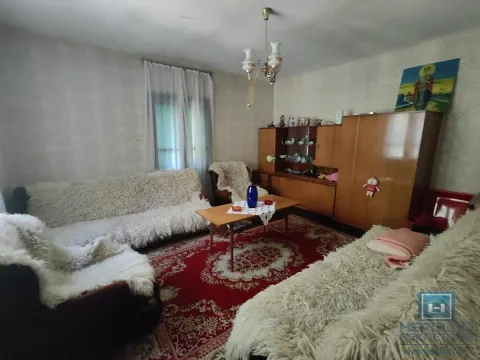 Prodaja, kuća, 100m², Lovci, Jagodina - image 19