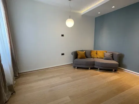 Izdavanje, trosoban stan, 100m², Crveni Krst, Beograd - image 7