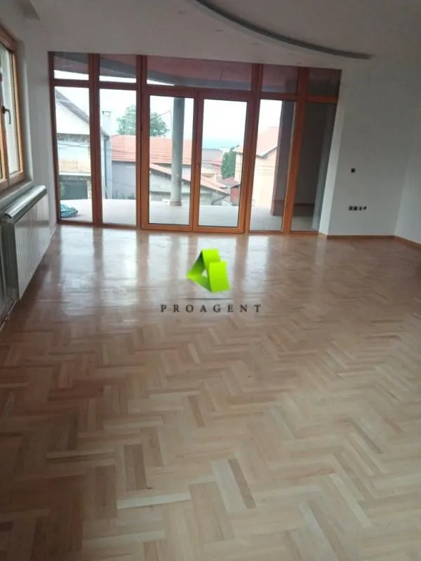 Izdavanje, poslovni prostor, 600m², Bubanj, Niš