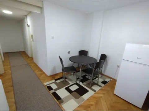 Izdavanje, jednosoban stan, 60m², Niš, Srbija - image 5