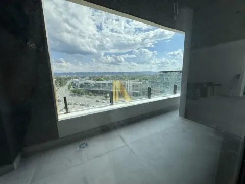 Sale, four bedroom apartment, 204m², Sajmište, Novi Sad - image 5