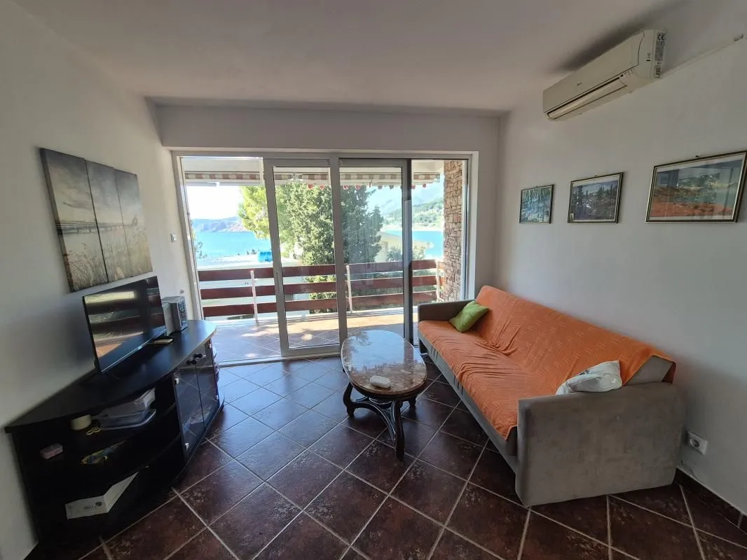 Sale, two bedroom apartment, 44m², Sutomore, Bar