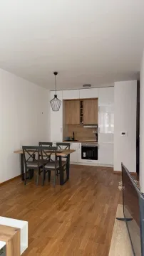 Rent, one bedroom apartment, 45m², Bečići, Budva - image 2
