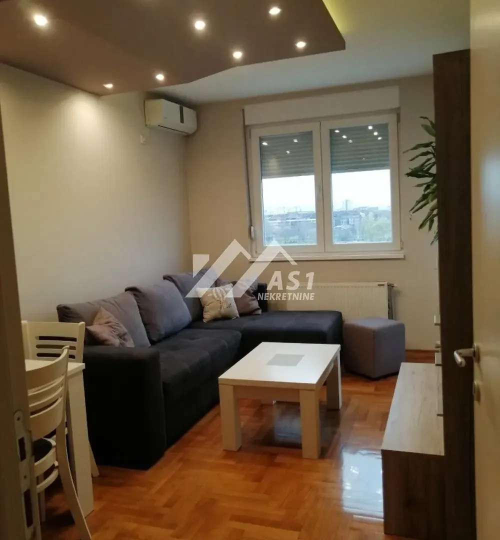 Izdavanje, jednosoban stan, 45m², Nova Detelinara, Novi Sad Sve Podlokacije