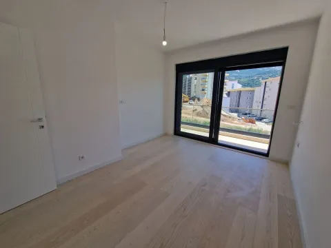 Sale, two bedroom apartment, 77m², Budva, Crna Gora - image 15