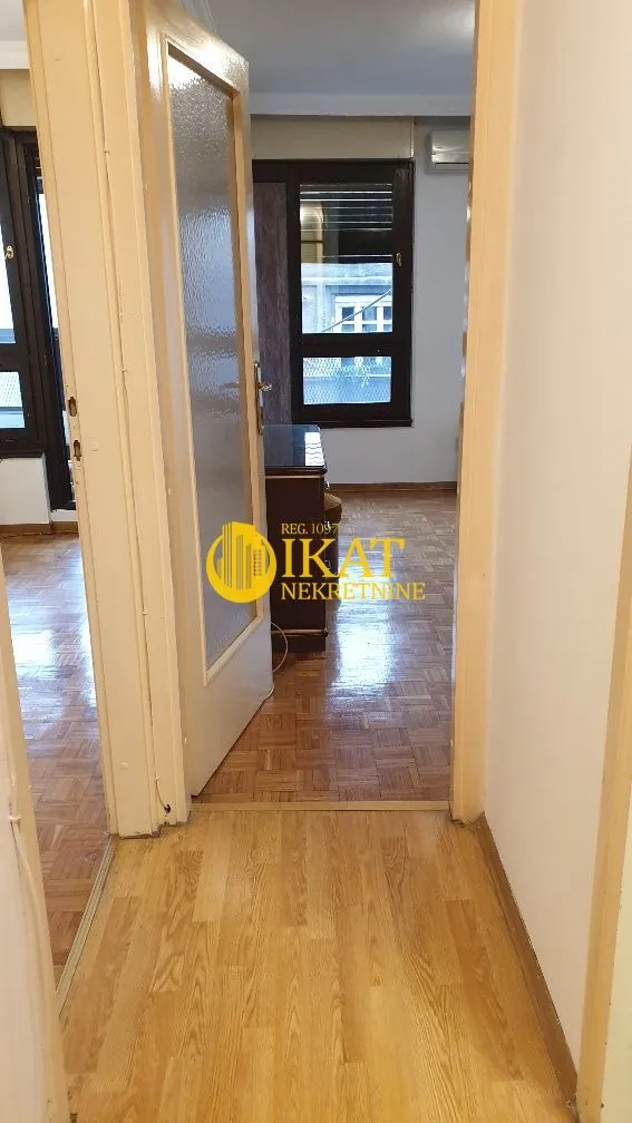 Rent, four bedroom apartment, 115m², Kalenić Pijaca, Vračar Sve Podlokacije