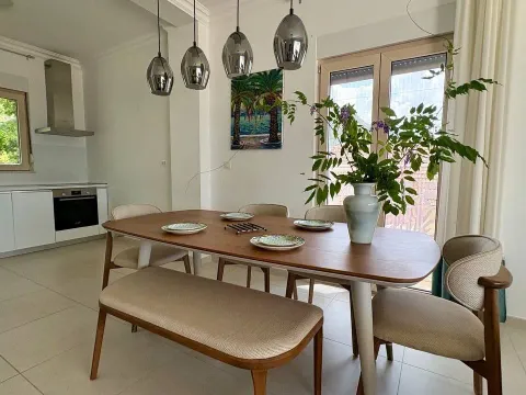 Rent, two bedroom apartment, 100m², Tivat, Crna Gora - image 6