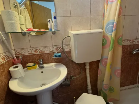 Prodaja, trosoban stan, 83m², Petrovac, Budva - image 11