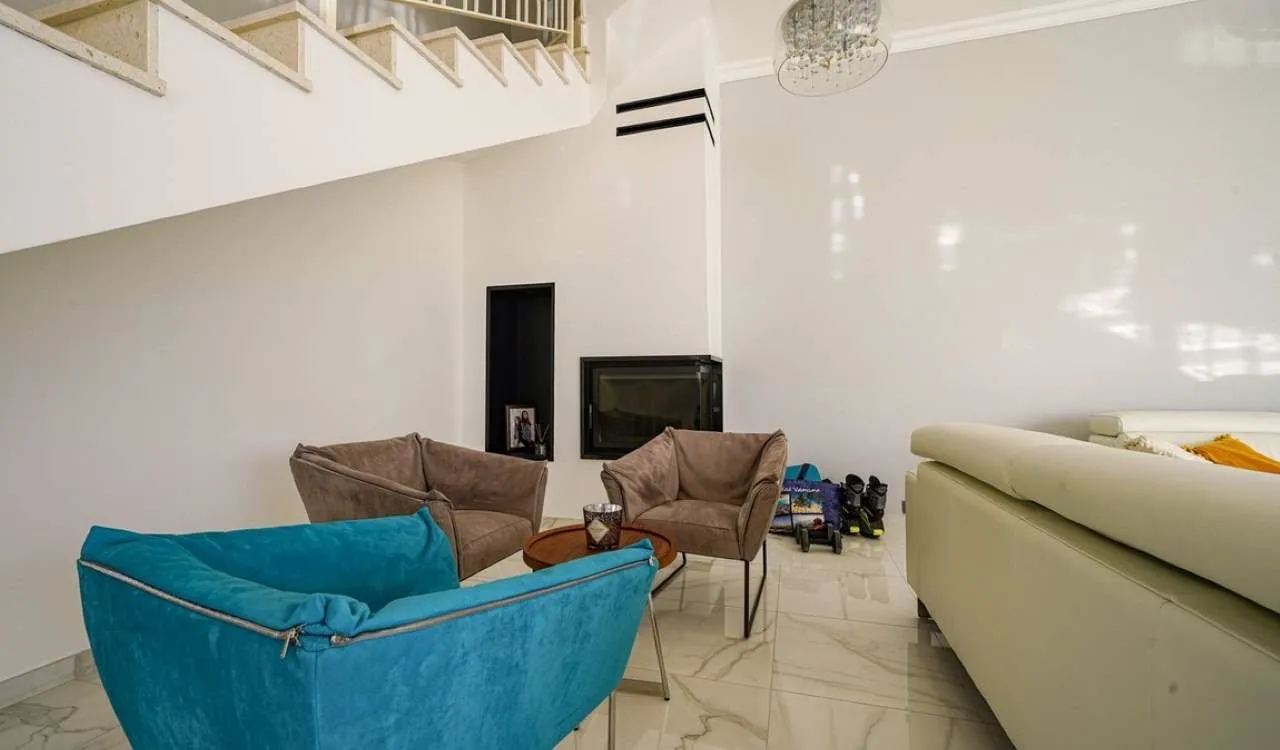 Sale, house, 290m², Tivat, Crna Gora