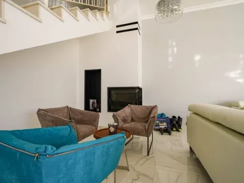 Prodaja, kuća, 290m², Tivat, Crna Gora - image 6