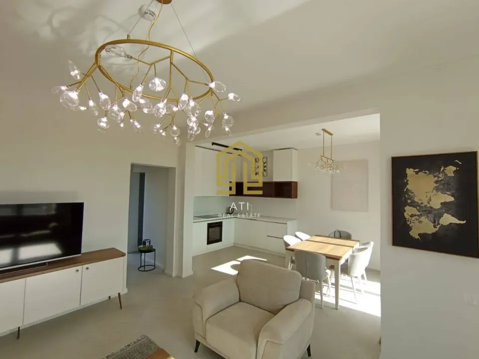 Prodaja, kuća, 220m², Centar, Budva