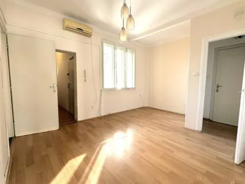 Izdavanje, dvosoban stan, 60m², Palilula Sve Podlokacije, Beograd - image 3