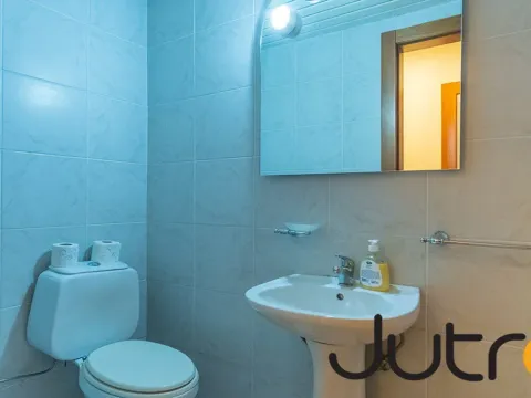 Prodaja, četvorosoban stan, 281m², Preko Morače, Podgorica - image 17