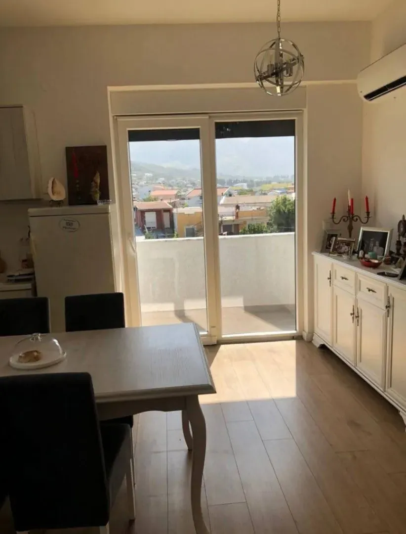 Sale, one bedroom apartment, 52m², Centar, Bar