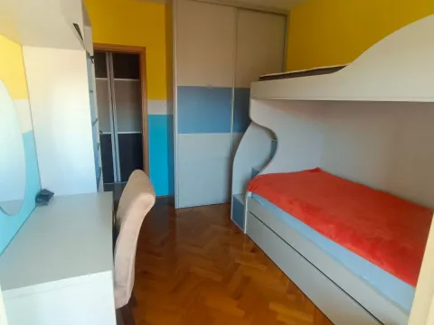 Izdavanje, dvosoban stan, 65m², Stari Aerodrom, Podgorica - image 17
