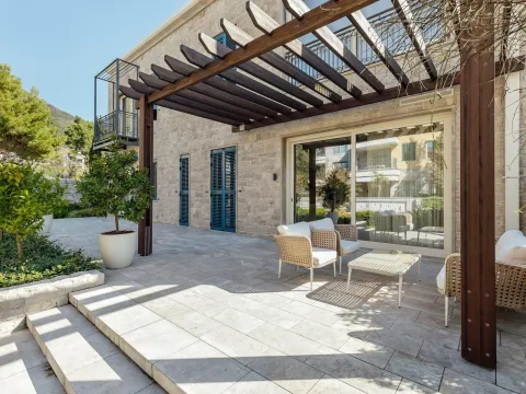 Sale, two bedroom apartment, 275m², Portonovi, Herceg Novi - image 6