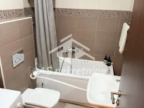 Izdavanje, dvosoban stan, 56m², Kalenić Pijaca, Vračar Sve Podlokacije - image 14