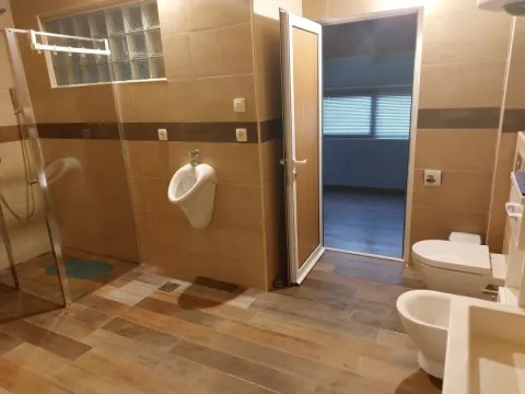 Prodaja, kuća, 370m², Tivat, Crna Gora - image 9