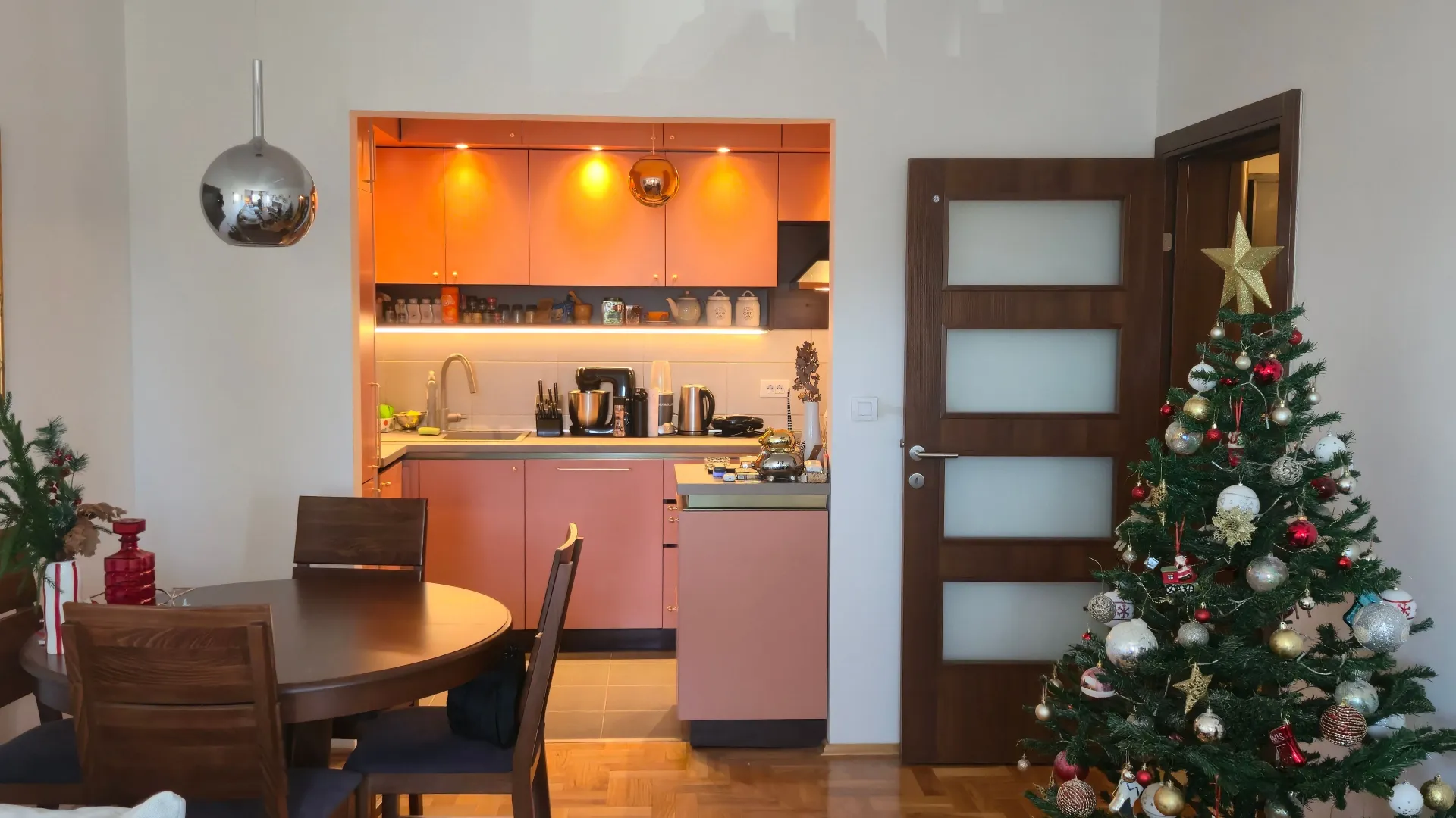 Prodaja, dvosoban stan, 70m², Donja Gorica, Podgorica