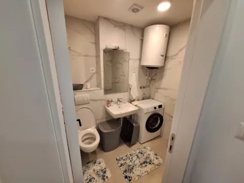 Izdavanje, jednosoban stan, 46m², Stari Aerodrom, Podgorica - image 4