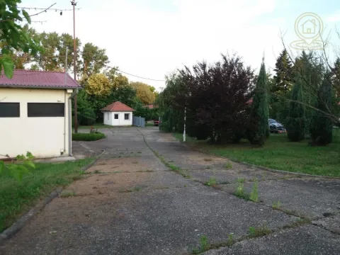 Rent, office space, 1200m², Mladenovac, Beograd - image 14