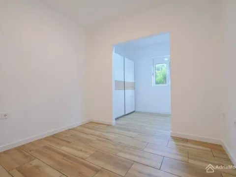 Prodaja, kuća, 118m², Tivat, Crna Gora - image 3