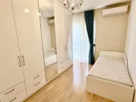 Izdavanje, trosoban stan, 100m², City Kvart, Podgorica - image 12