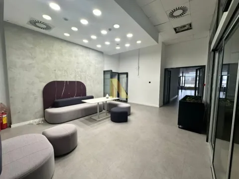 Rent, office space, 1029m², Centar, Novi Sad - image 9